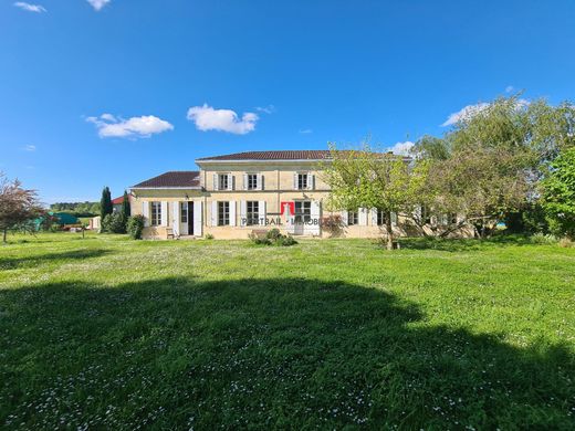 Luksusowy dom w Pugnac, Gironde