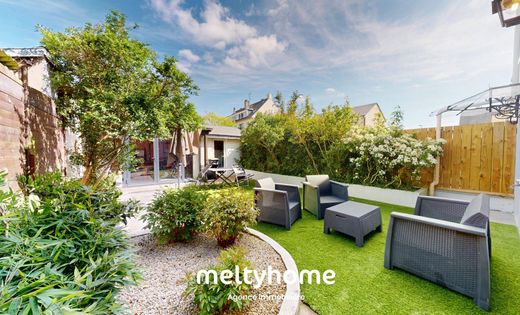 Luxury home in Caen, Calvados