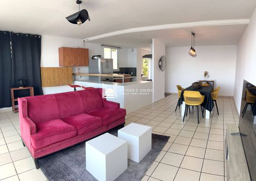 Apartment / Etagenwohnung in Punaauia, Îles du Vent