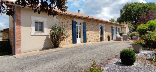 Casa de lujo en La Rochefoucauld, Charenta