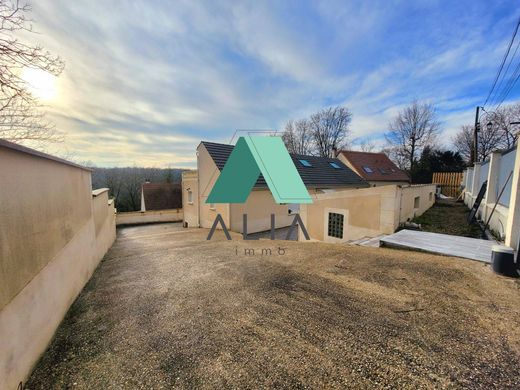 Luxus-Haus in Luzarches, Val d'Oise