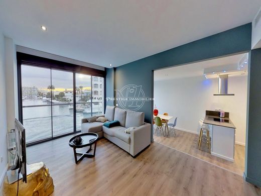 Luksusowy dom w Empuriabrava, Província de Girona