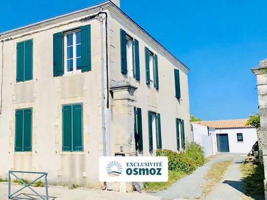 Luxury home in Saint-Xandre, Charente-Maritime