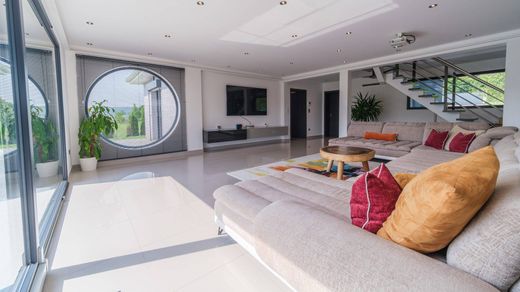 Luxury home in L'Isle-sur-le-Doubs, Doubs