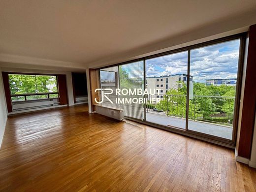 Louveciennes, Yvelinesのアパートメント