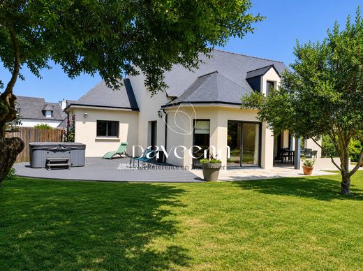 Luxus-Haus in Pluvigner, Morbihan