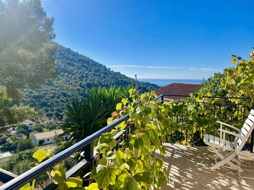 Luxury home in La Turbie, Alpes-Maritimes