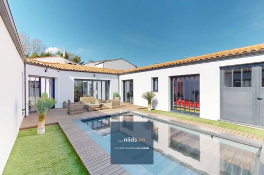 Luxury home in Lagord, Charente-Maritime