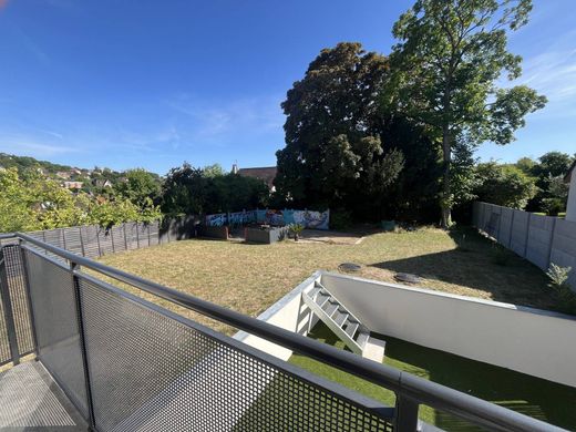 منزل ﻓﻲ La Frette-sur-Seine, Val d'Oise