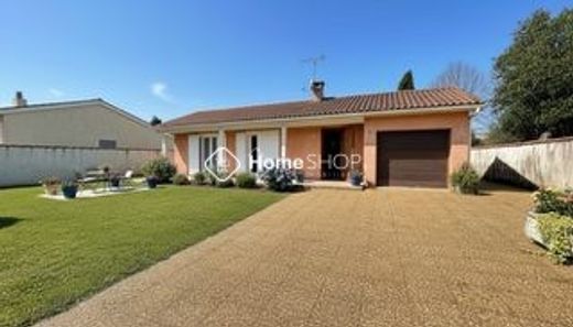 Luxus-Haus in Cabriès, Bouches-du-Rhône