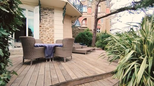 Apartment in Dinard, Ille-et-Vilaine