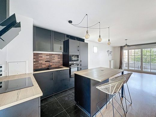 Apartment in Maisons-Alfort, Val-de-Marne