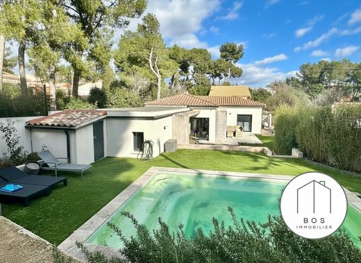 Luxury home in Rognac, Bouches-du-Rhône