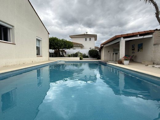 Casa di lusso a Thuir, Pirenei Orientali
