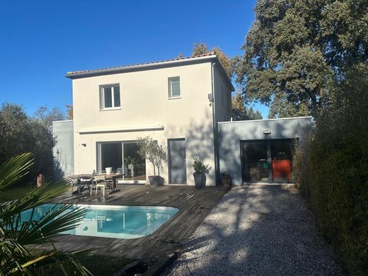 Casa de luxo - Saint-Jean-de-Cornies, Hérault