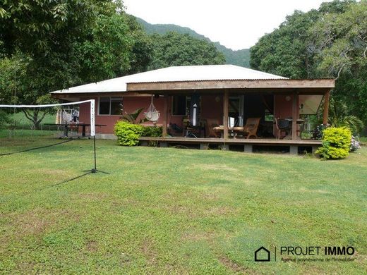 Luxury home in Paopao, Îles du Vent