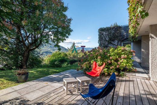 Luxury home in Saint-Martin-d'Uriage, Isère