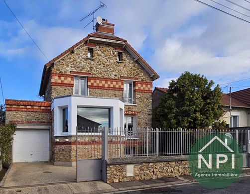 Элитный дом, Vaux-le-Pénil, Seine-et-Marne