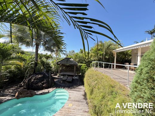 Luxus-Haus in Païta, Province Sud