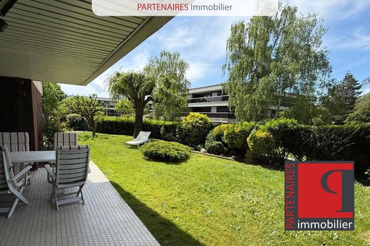 Apartment in Le Chesnay, Yvelines