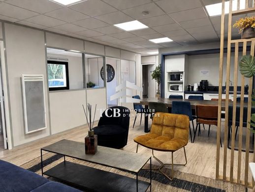 Ufficio a La Chapelle-sur-Erdre, Loira Atlantica