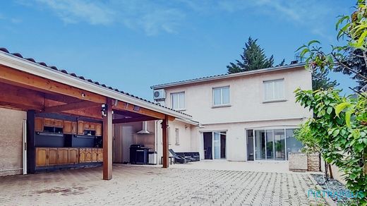 Maison de luxe à Villeurbanne, Rhône