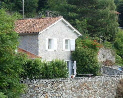 Mont-de-Galié, Upper Garonneの高級住宅