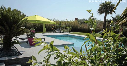 Luxury home in Perpignan, Pyrénées-Orientales