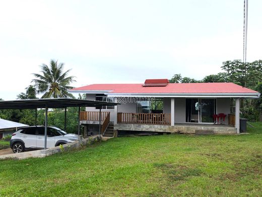 Luxe woning in Taravao, District de Vairao