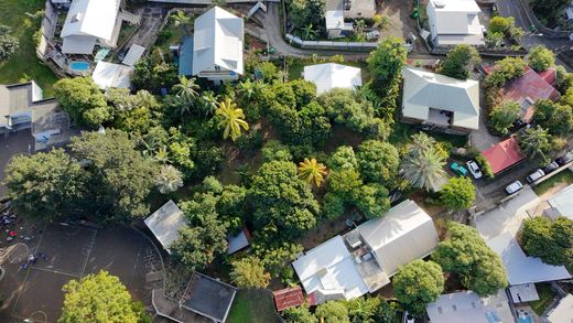Land in Saint-Louis, Réunion