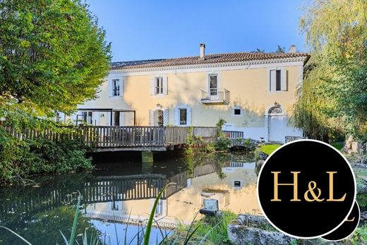 Luxury home in Bordeaux, Gironde