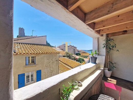 Luxury home in Gruissan, Aude