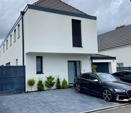 Luxury home in Hangenbieten, Bas-Rhin