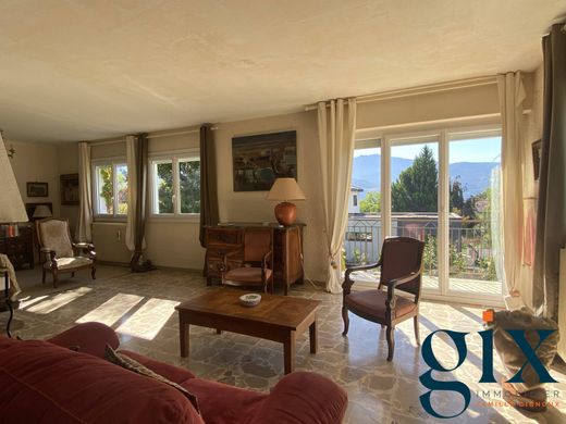 Πολυτελή κατοικία σε Saint-Ismier, Isère