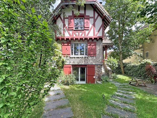 Элитный дом, Joinville-le-Pont, Val-de-Marne