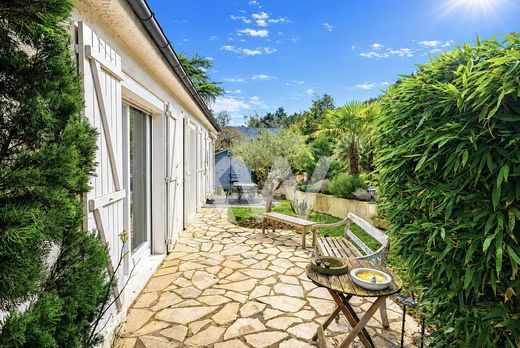 Luxury home in Montlignon, Val d'Oise