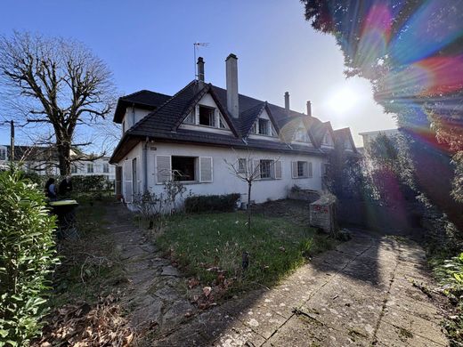 Casa de lujo en Saint-Maur-des-Fossés, Valle de Marne