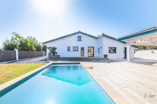 ‏בתי יוקרה ב  Arcangues, Pyrénées-Atlantiques