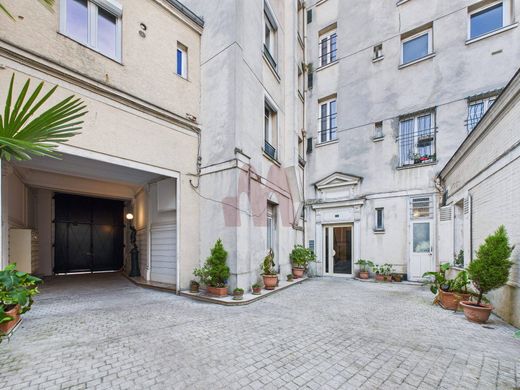 Apartment in Boulogne-Billancourt, Hauts-de-Seine