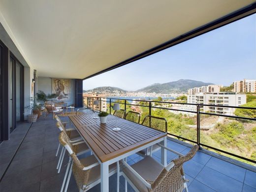 Apartment / Etagenwohnung in Ajaccio, Südkorsika