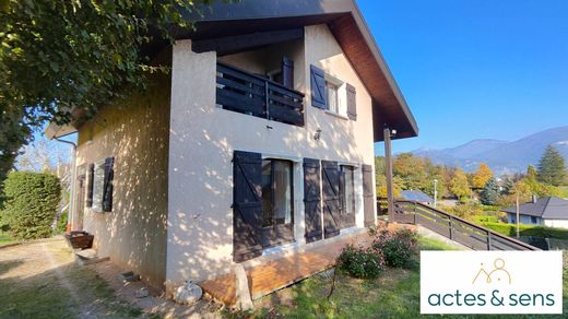 Luxe woning in Saint-Baldoph, Savoy