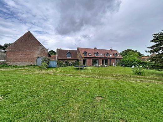 Luxury home in Gruson, North