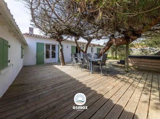 Luxus-Haus in Sainte-Marie-de-Ré, Charente-Maritime
