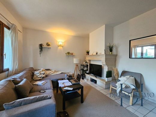 منزل ﻓﻲ Talence, Gironde