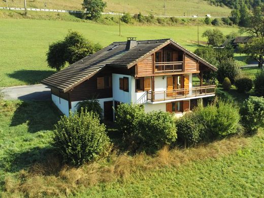 Πολυτελή κατοικία σε Taninges, Haute-Savoie