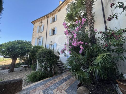 Luxury home in Vaison-la-Romaine, Vaucluse