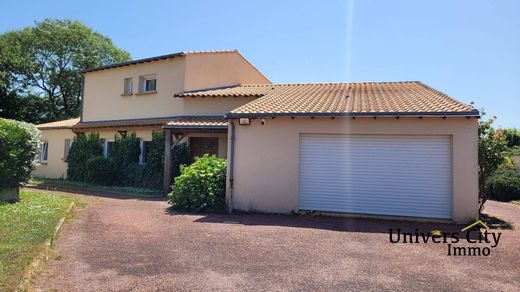 Luxus-Haus in Les Sorinières, Loire-Atlantique