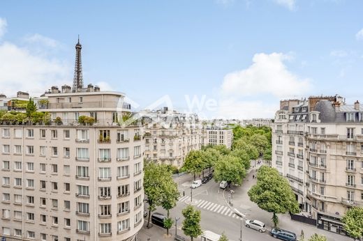 Apartment in Motte-Picquet, Commerce, Necker, Paris