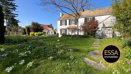Luxury home in Neauphle-le-Château, Yvelines
