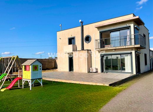 Luxury home in Saint-Germain-Laval, Seine-et-Marne